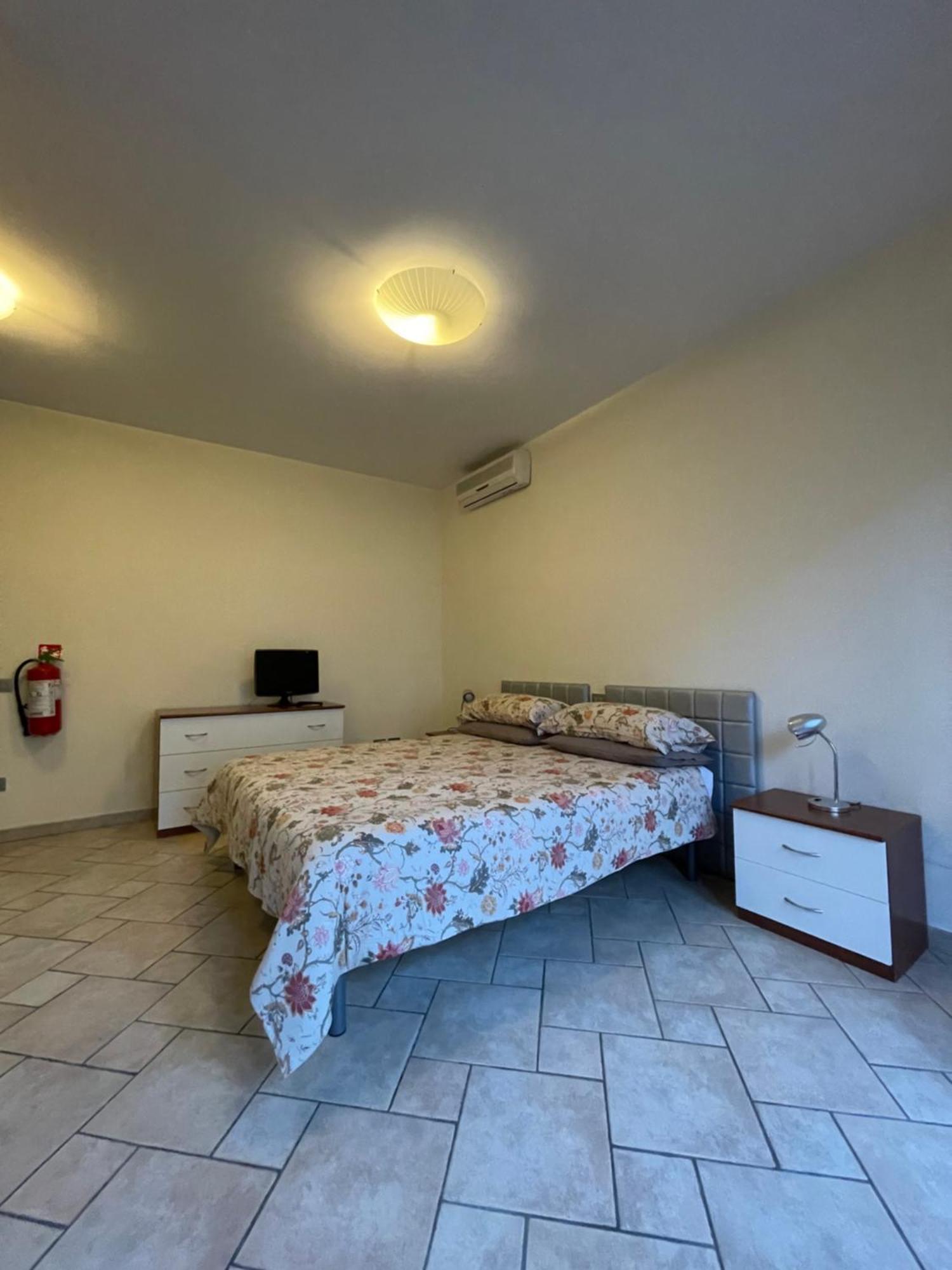 Studio Sole E Residenza Luna אסיסי מראה חיצוני תמונה
